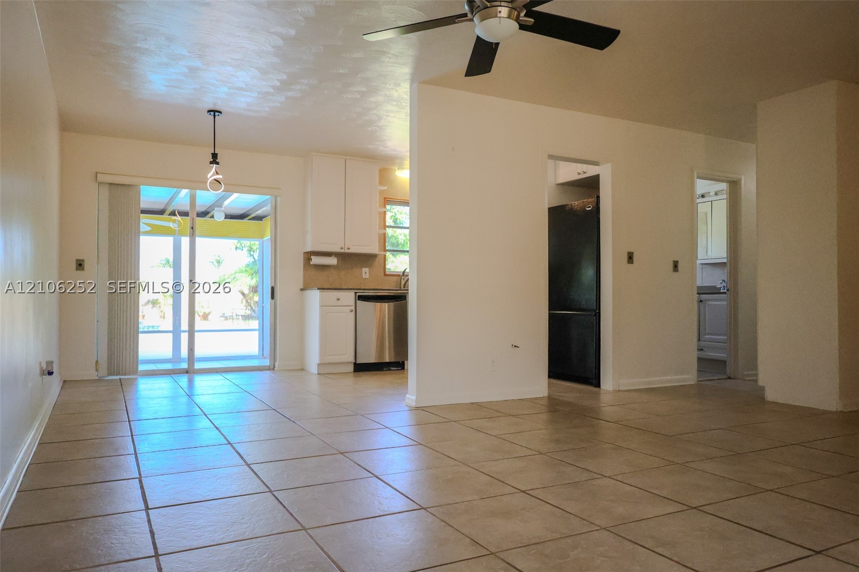 225 E Ilex Dr, Lake Park FL 33403