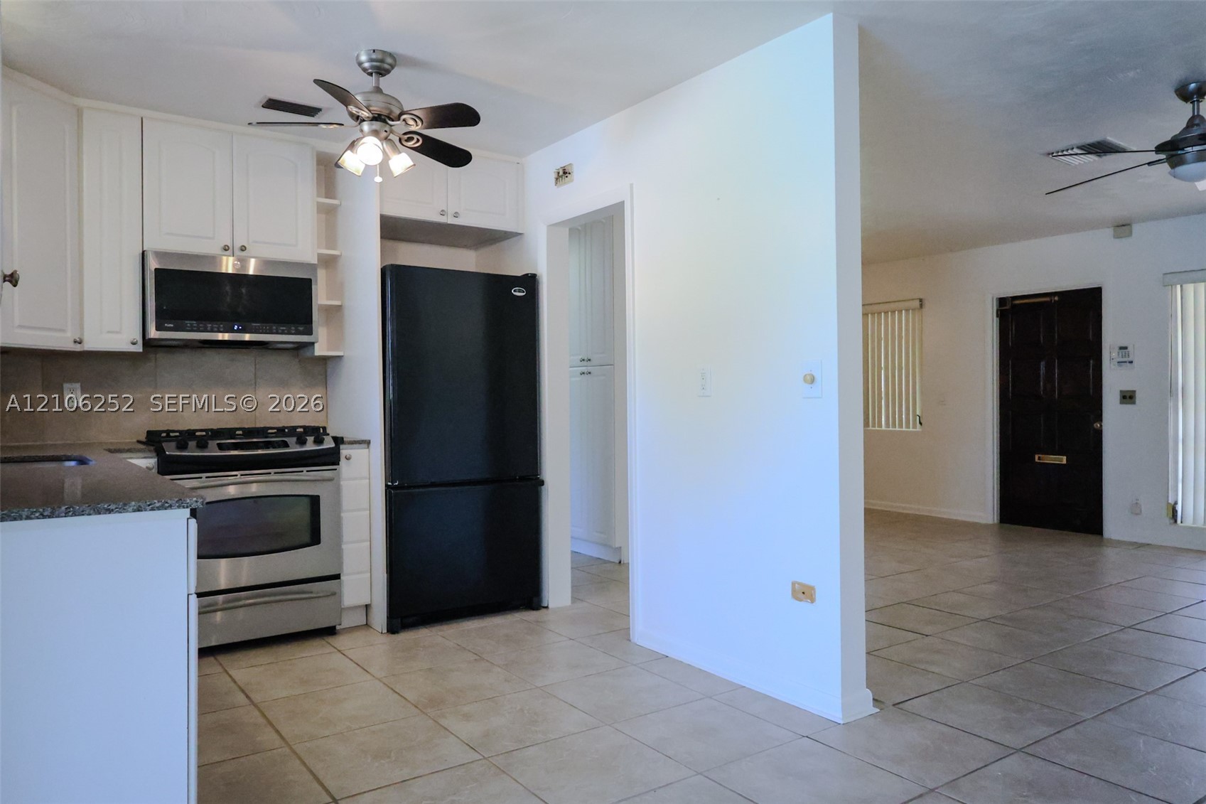 225 E Ilex Dr, Lake Park FL 33403