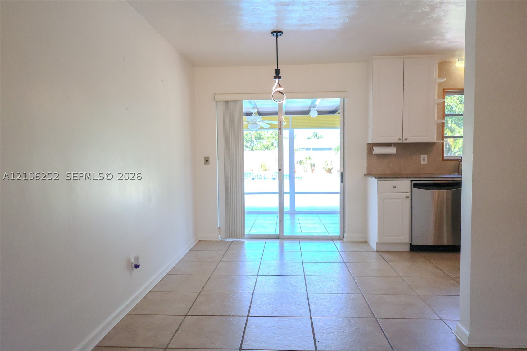 225 E Ilex Dr, Lake Park FL 33403