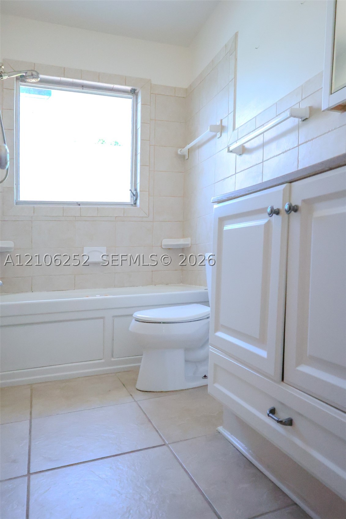 225 E Ilex Dr, Lake Park FL 33403