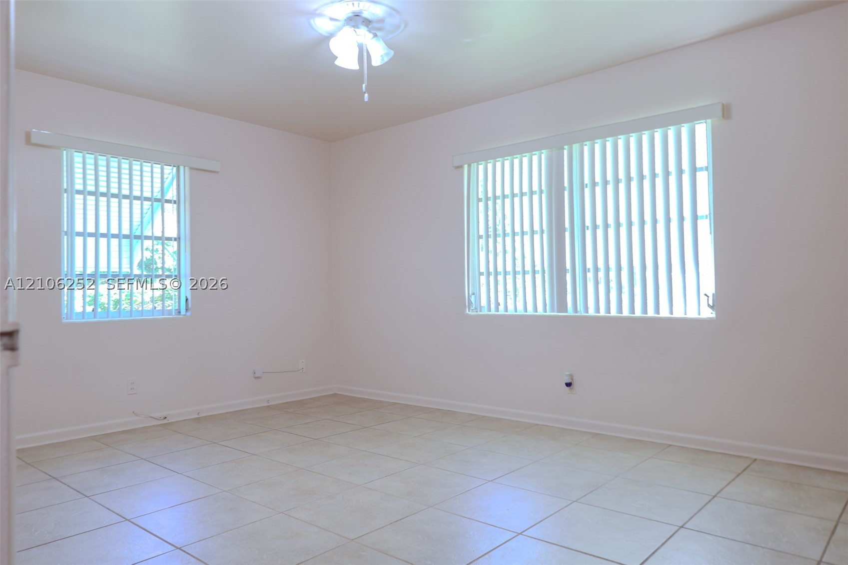 225 E Ilex Dr, Lake Park FL 33403