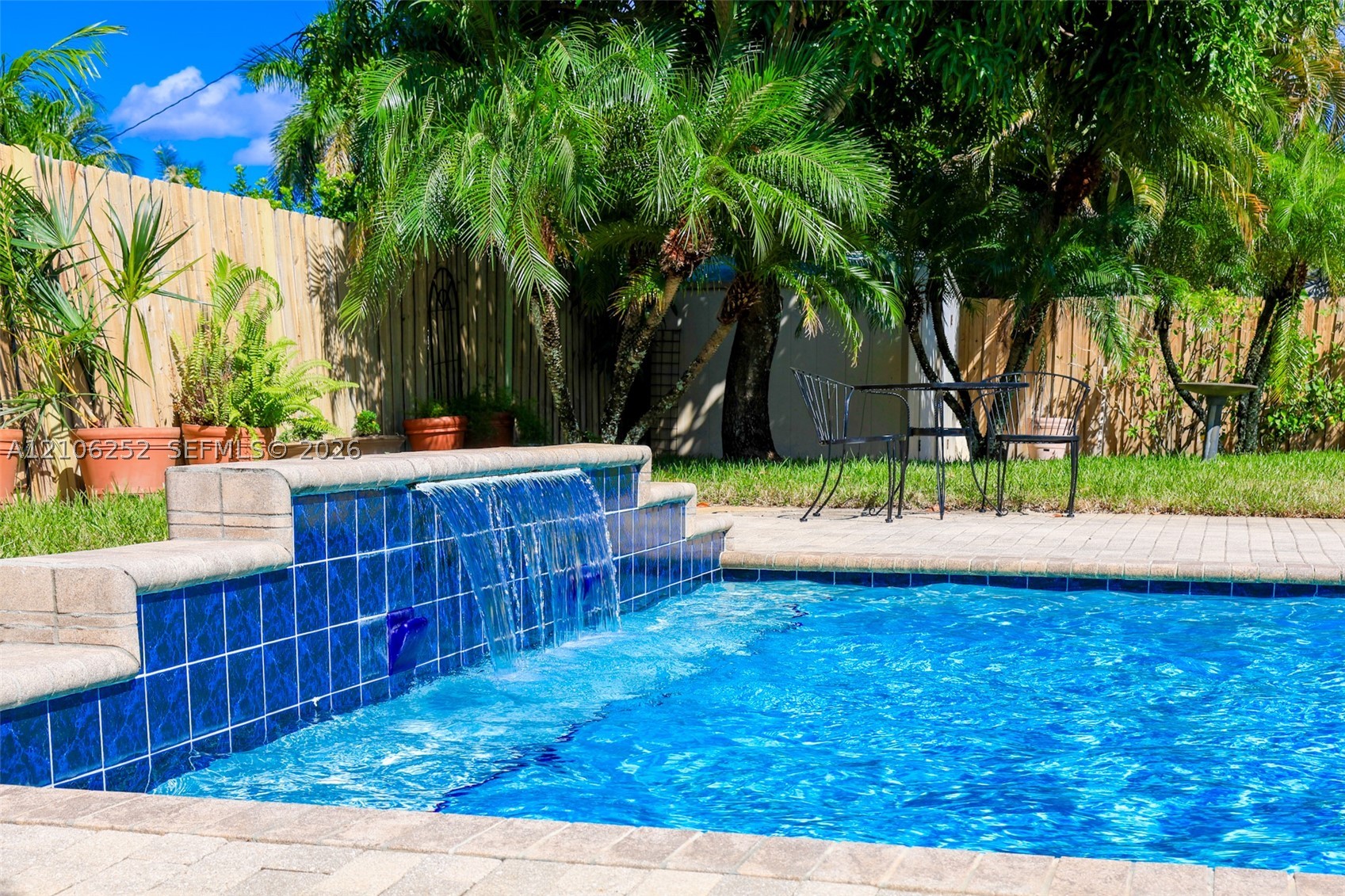 225 E Ilex Dr, Lake Park FL 33403