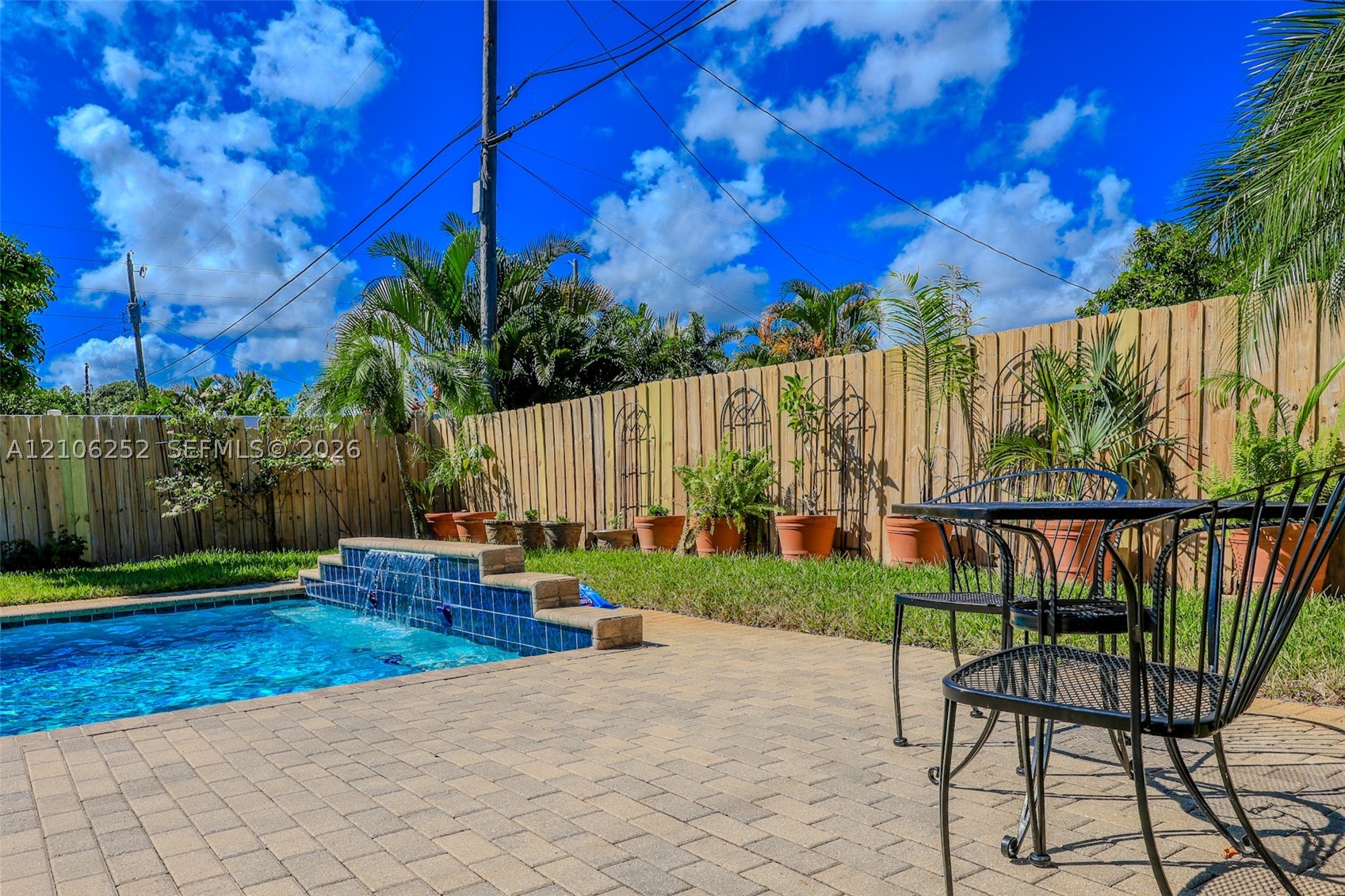 225 E Ilex Dr, Lake Park FL 33403