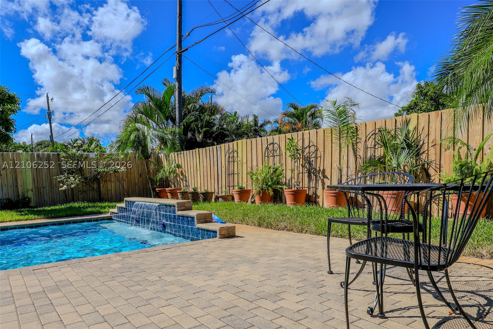 225 E Ilex Dr, Lake Park FL 33403