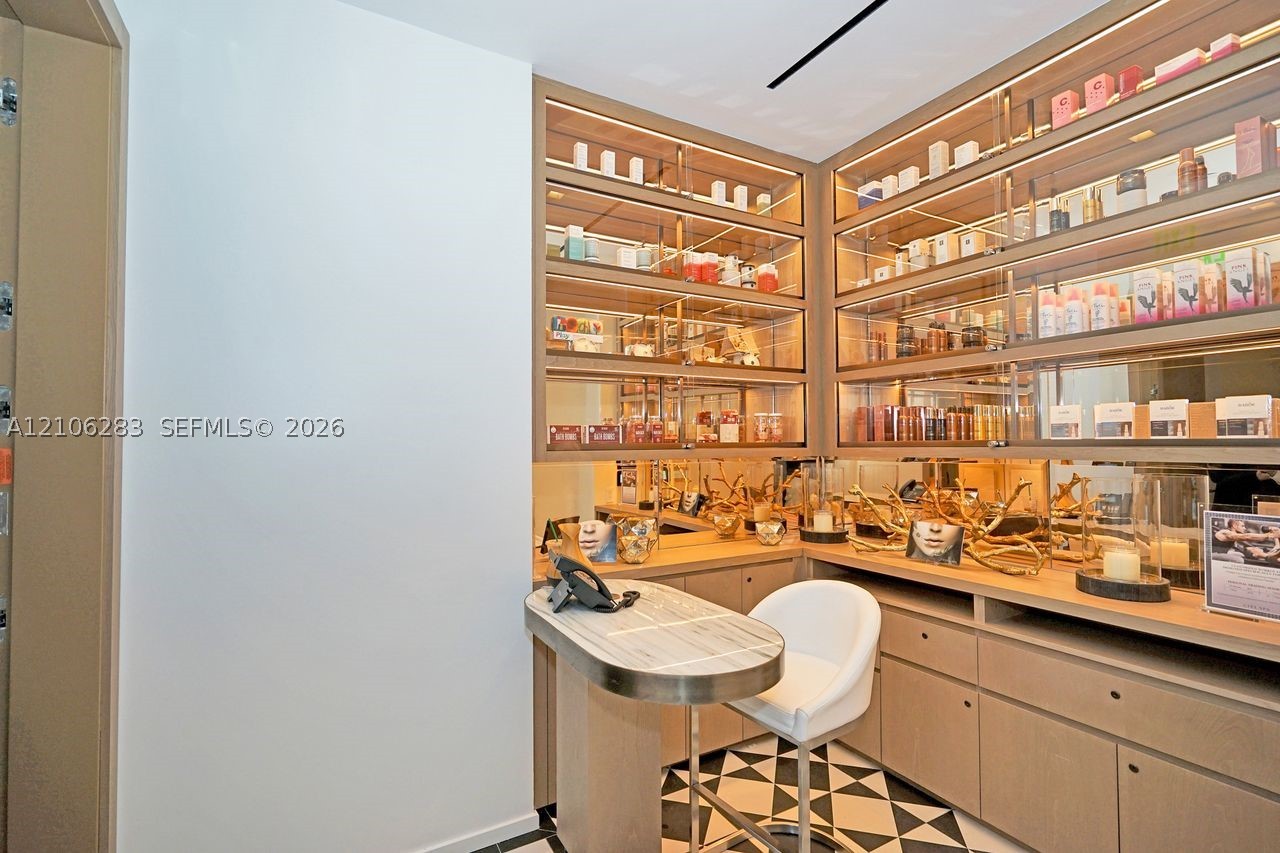 801 S Miami Ave #1801, Miami FL 33130