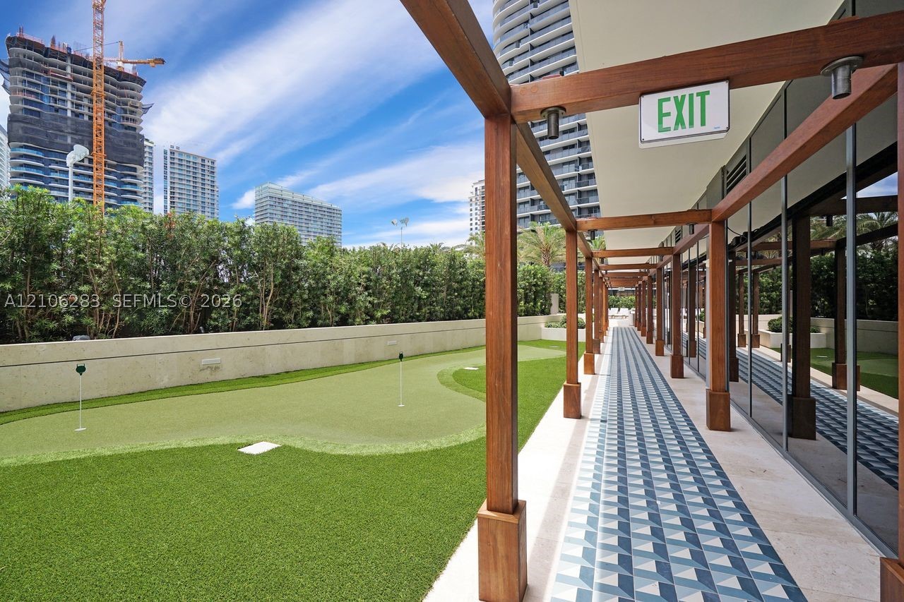 801 S Miami Ave #1801, Miami FL 33130