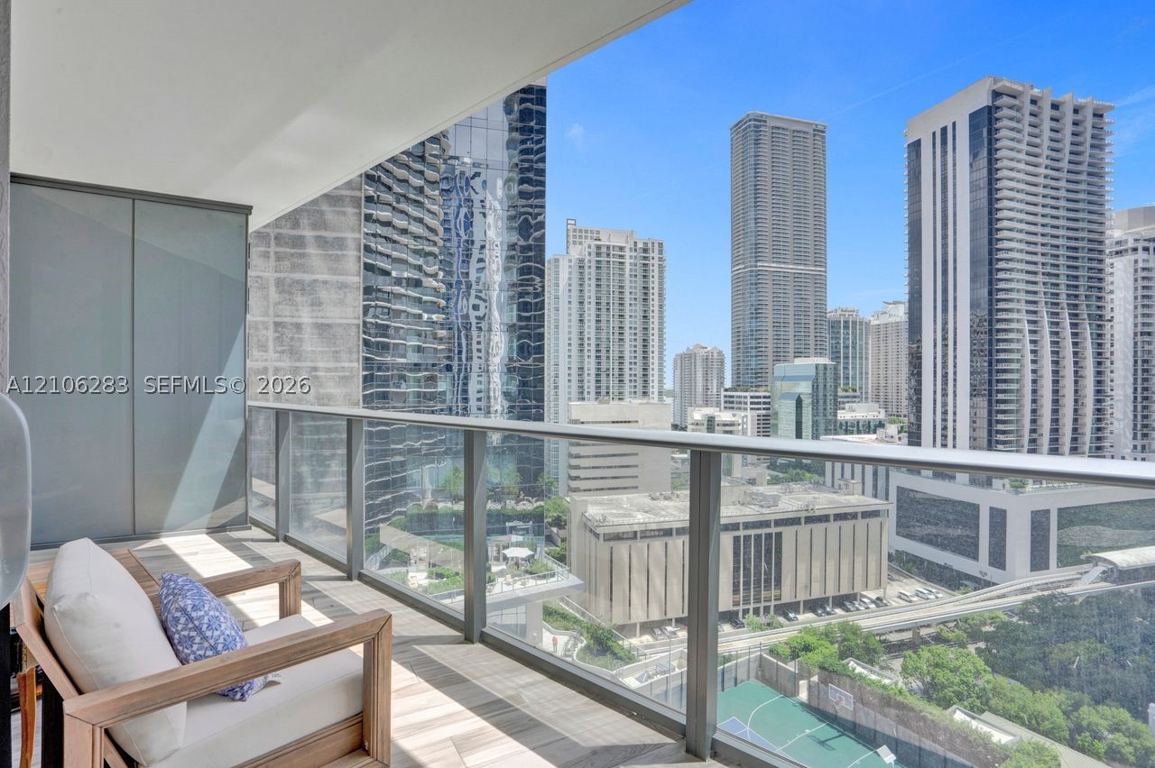 801 S Miami Ave #1801, Miami FL 33130