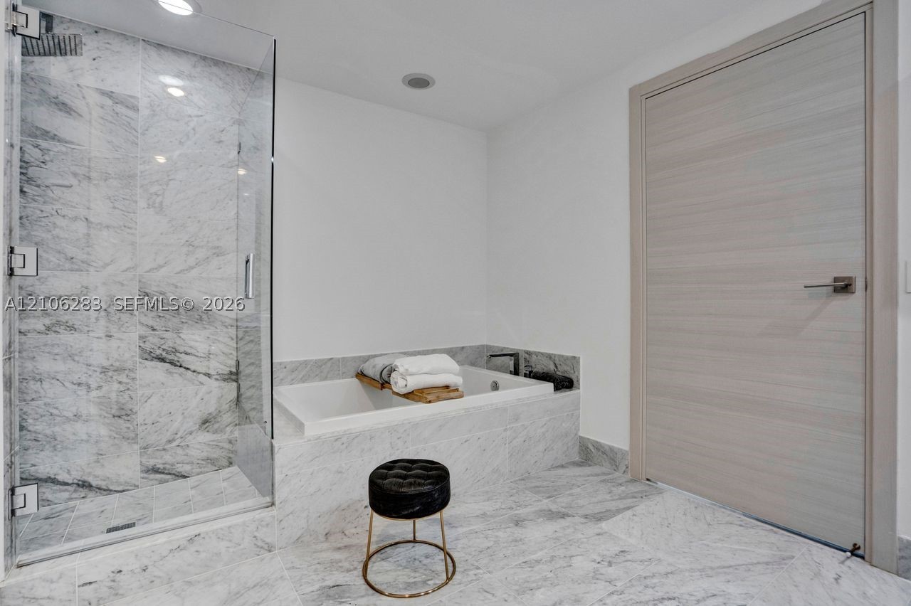 801 S Miami Ave #1801, Miami FL 33130