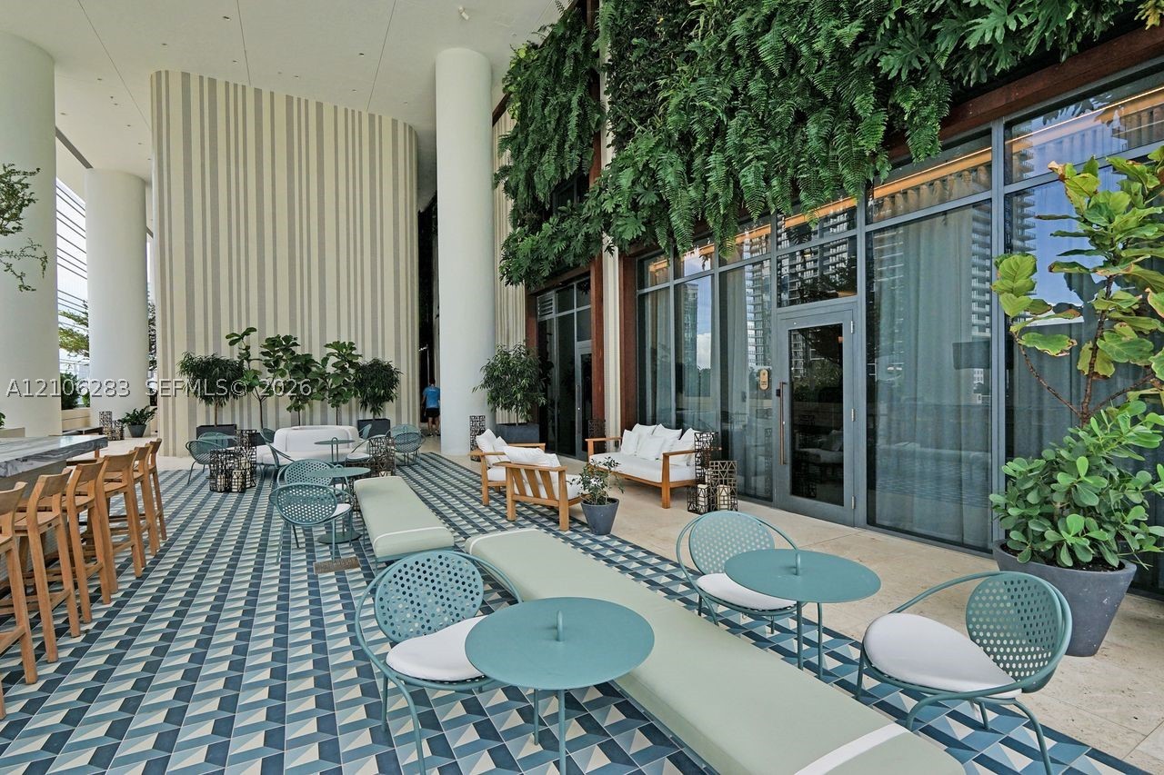 801 S Miami Ave #1801, Miami FL 33130