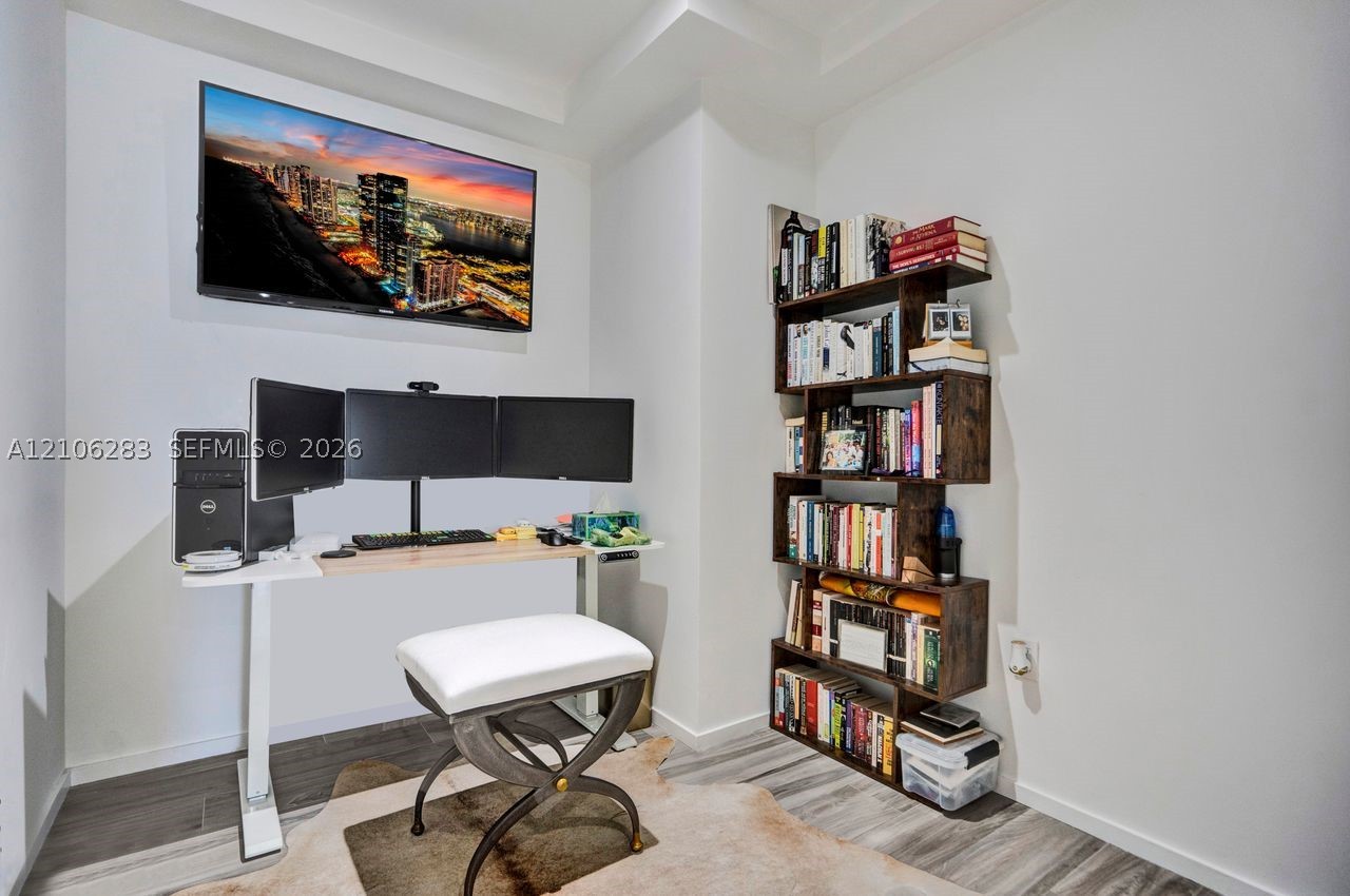 801 S Miami Ave #1801, Miami FL 33130