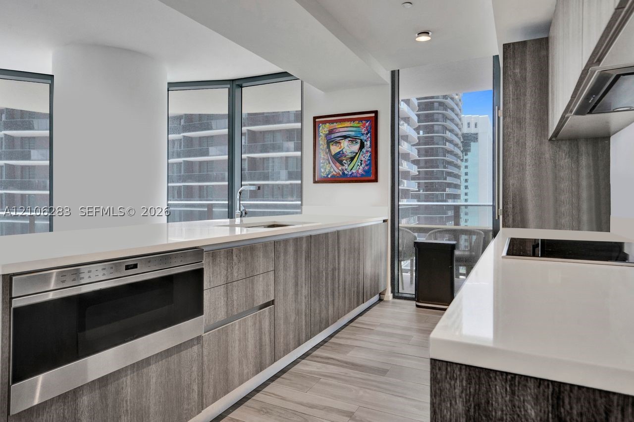 801 S Miami Ave #1801, Miami FL 33130