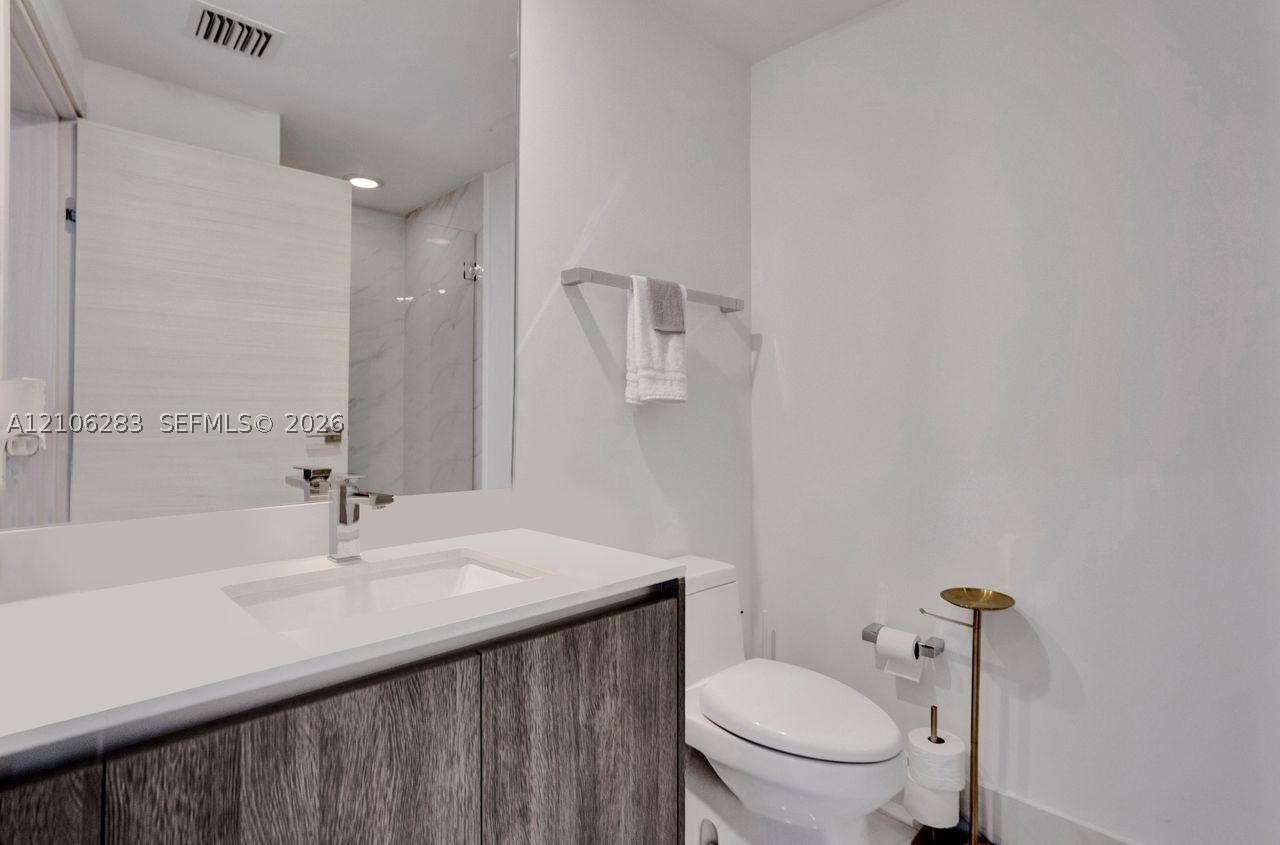 801 S Miami Ave #1801, Miami FL 33130