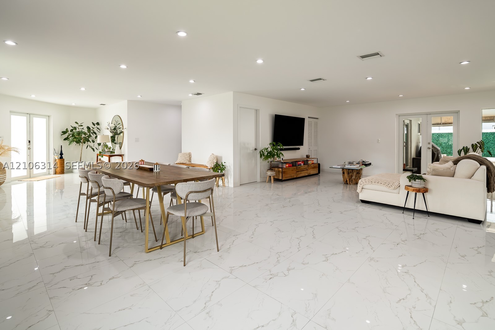 6300 SW 34th St, Miami FL 33155