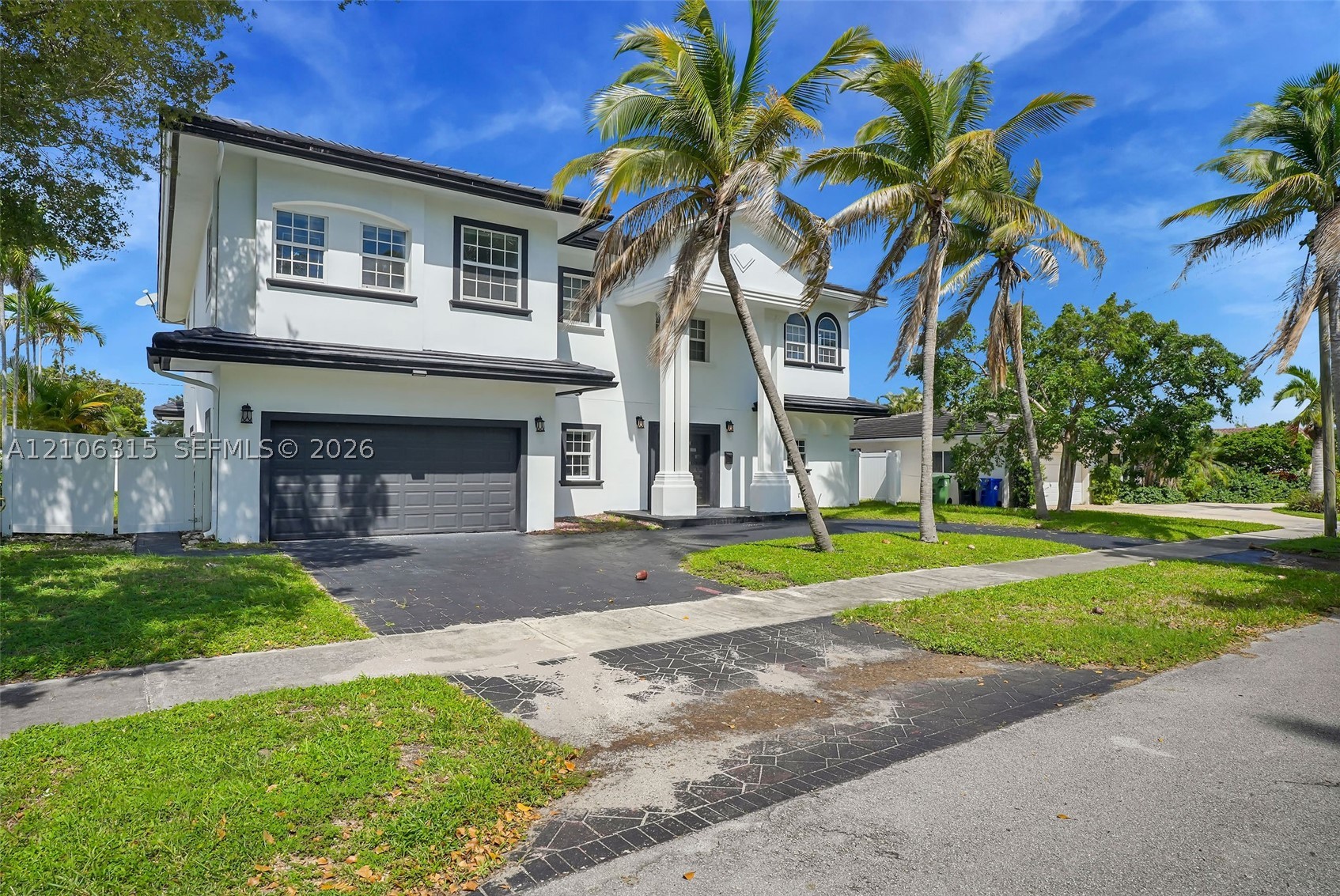 2319 NE 35th Dr, Fort Lauderdale FL 33308