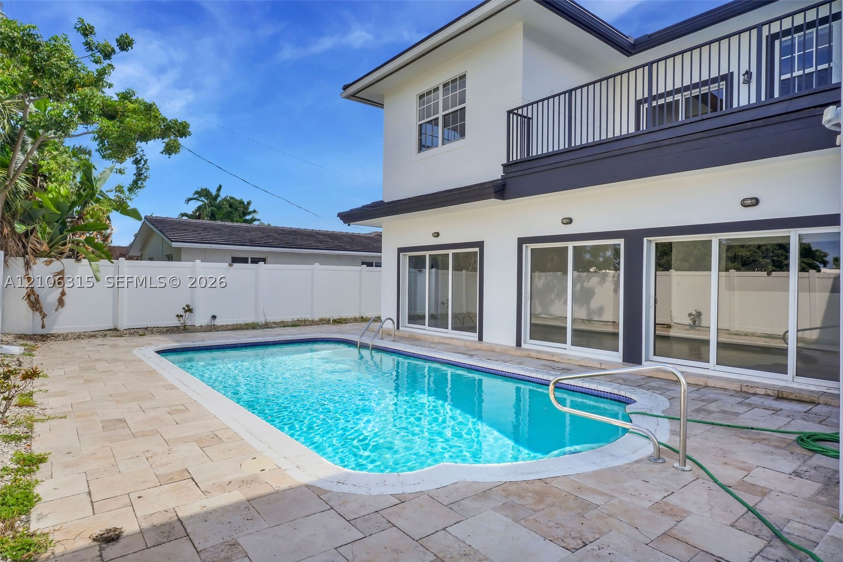 2319 NE 35th Dr, Fort Lauderdale FL 33308