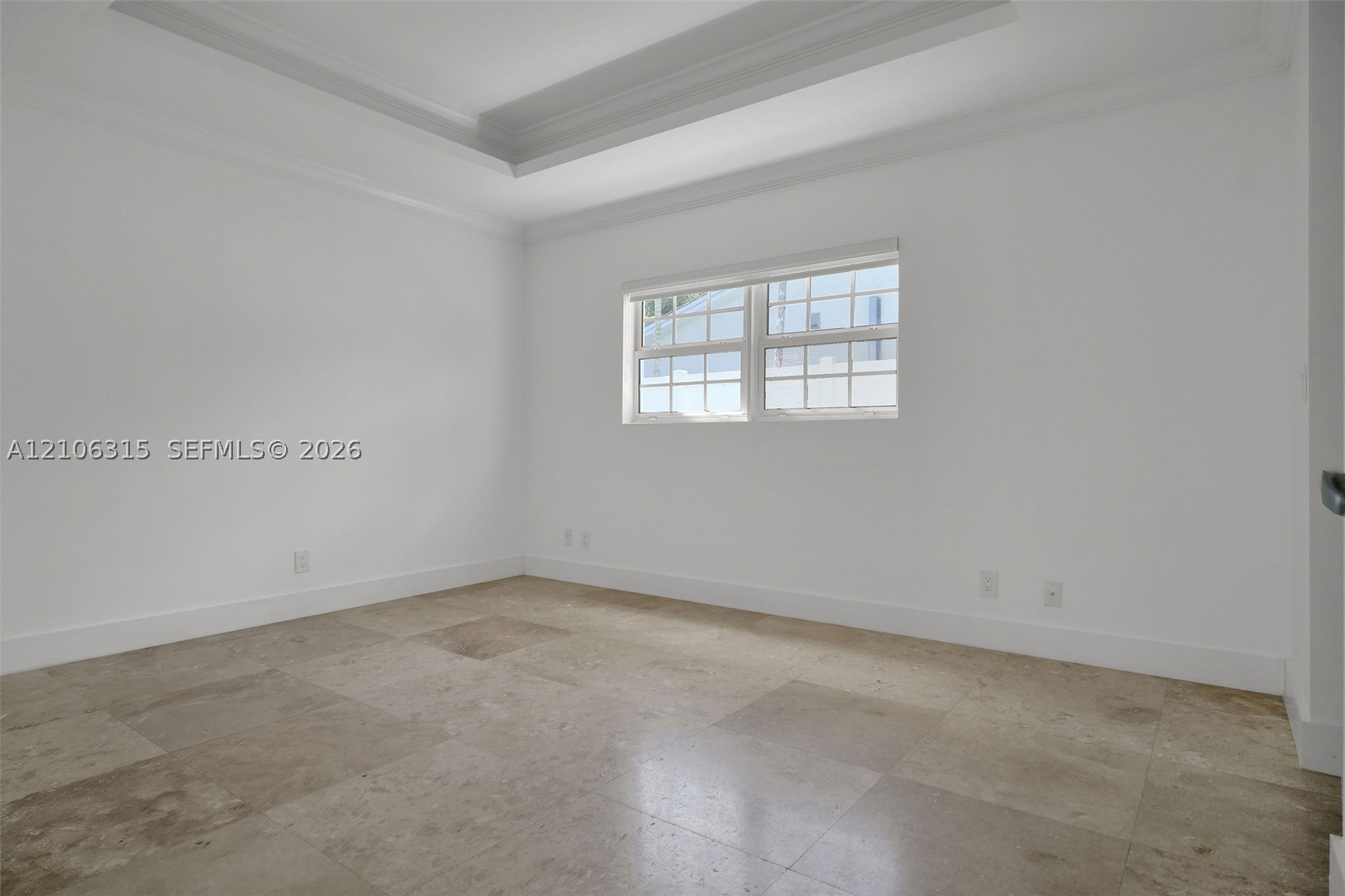 2319 NE 35th Dr, Fort Lauderdale FL 33308