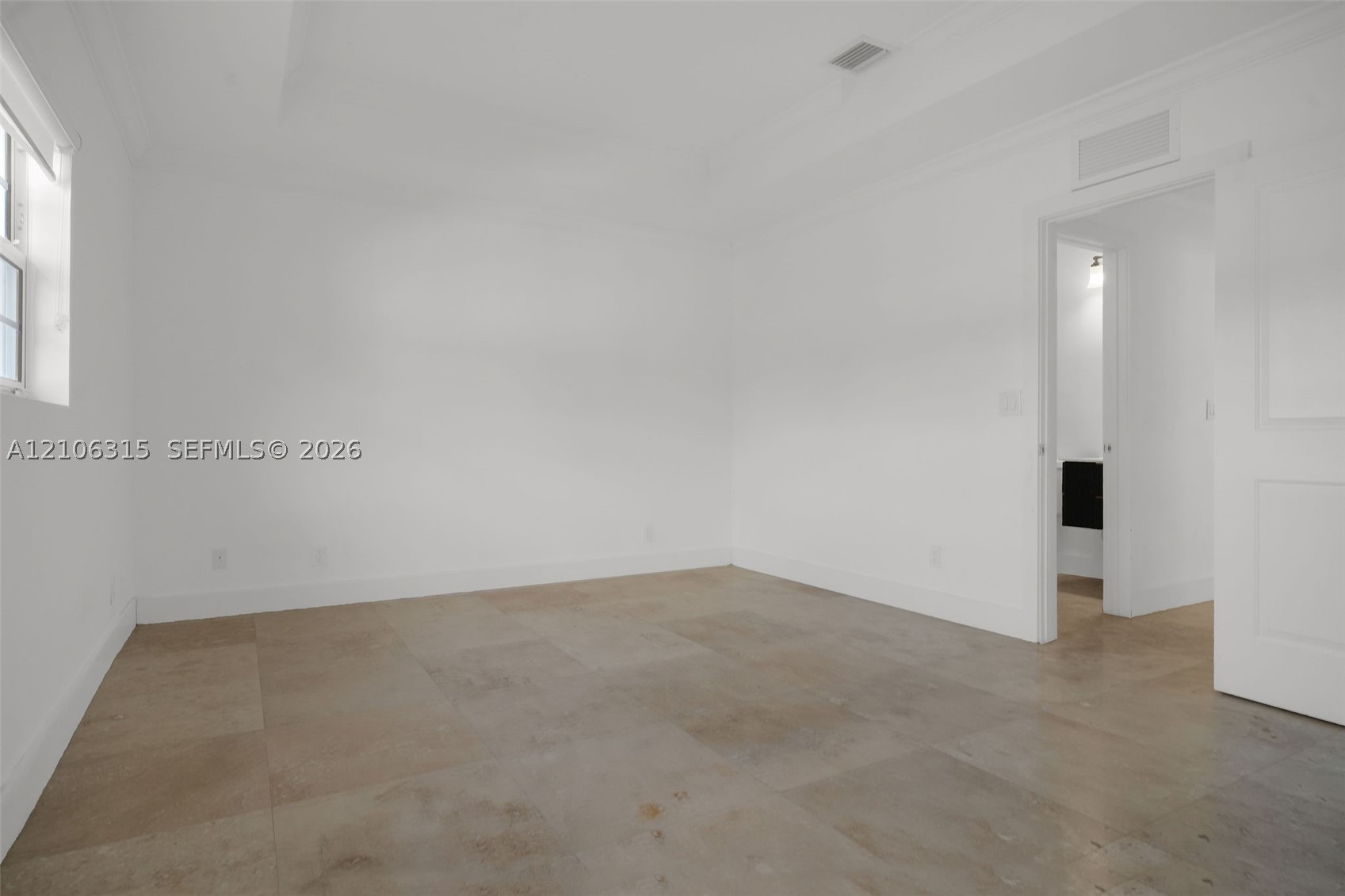 2319 NE 35th Dr, Fort Lauderdale FL 33308