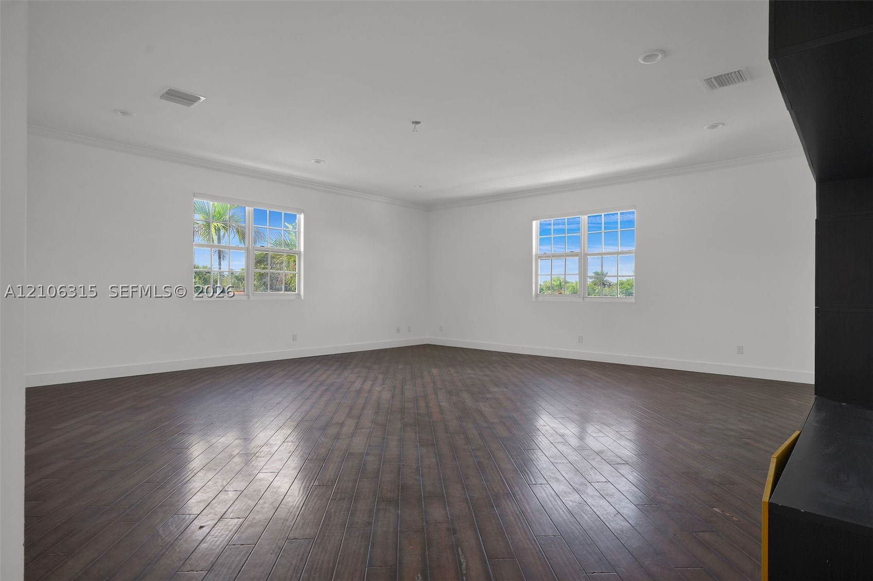 2319 NE 35th Dr, Fort Lauderdale FL 33308