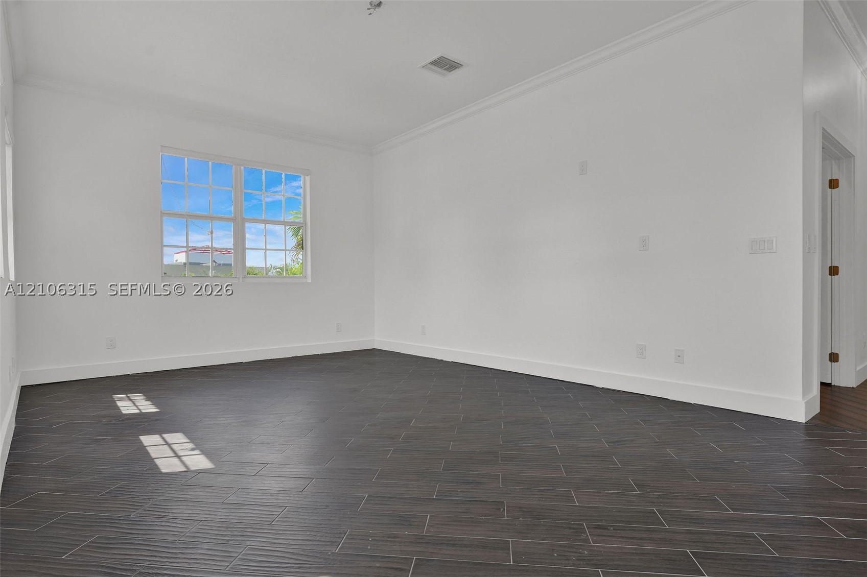 2319 NE 35th Dr, Fort Lauderdale FL 33308