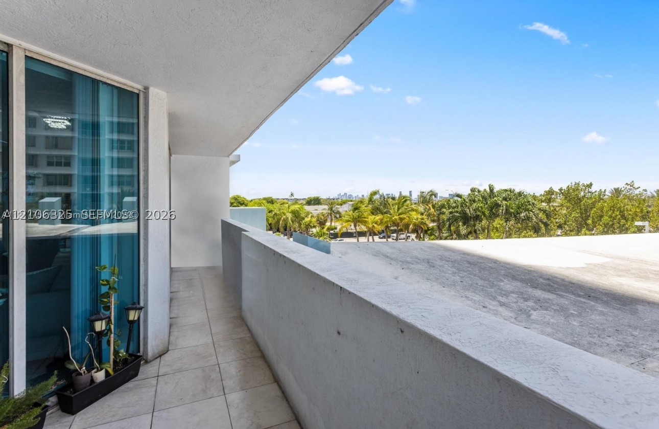 1881 79th St Cswy #404, North Bay Village FL 33141