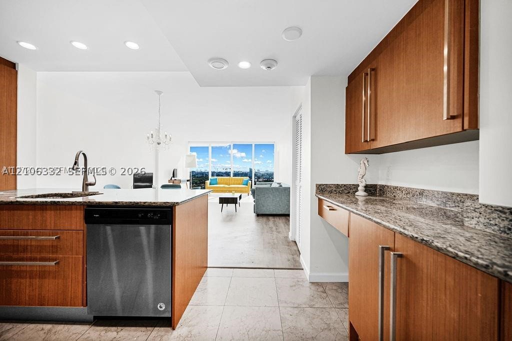 10275 Collins Ave #1128, Bal Harbour FL 33154