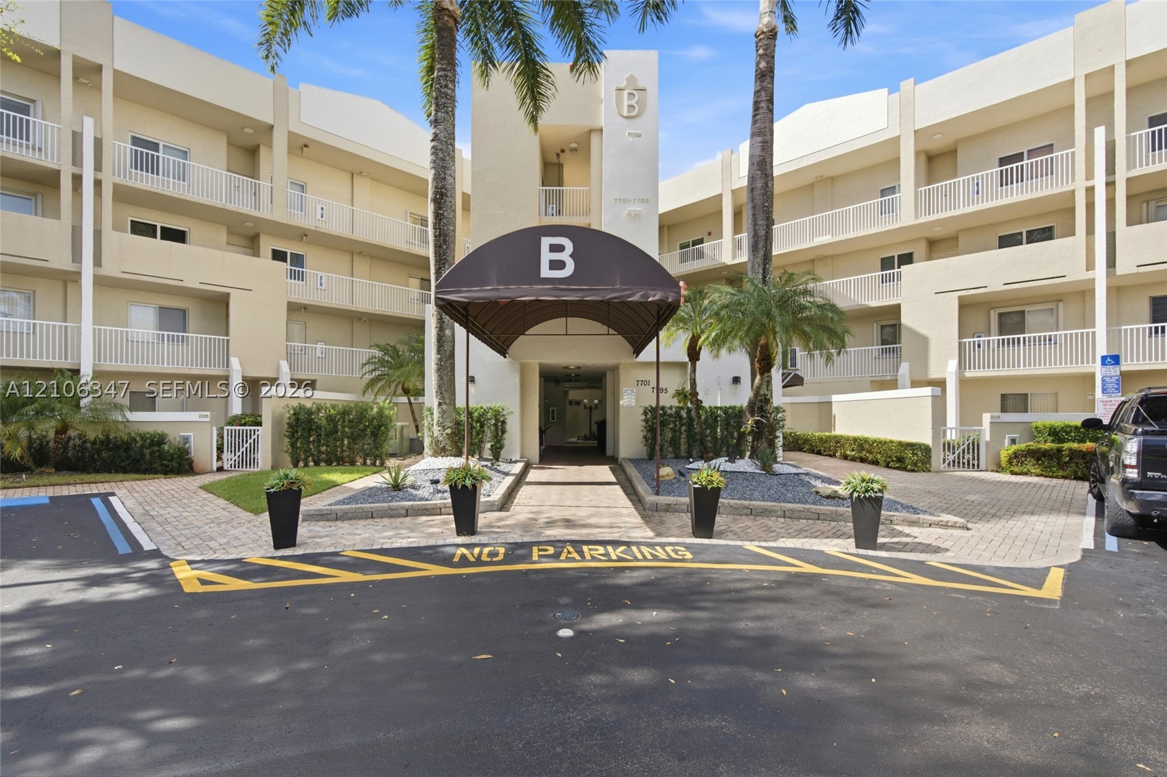 7759 Granville Dr #306, Tamarac FL 33321