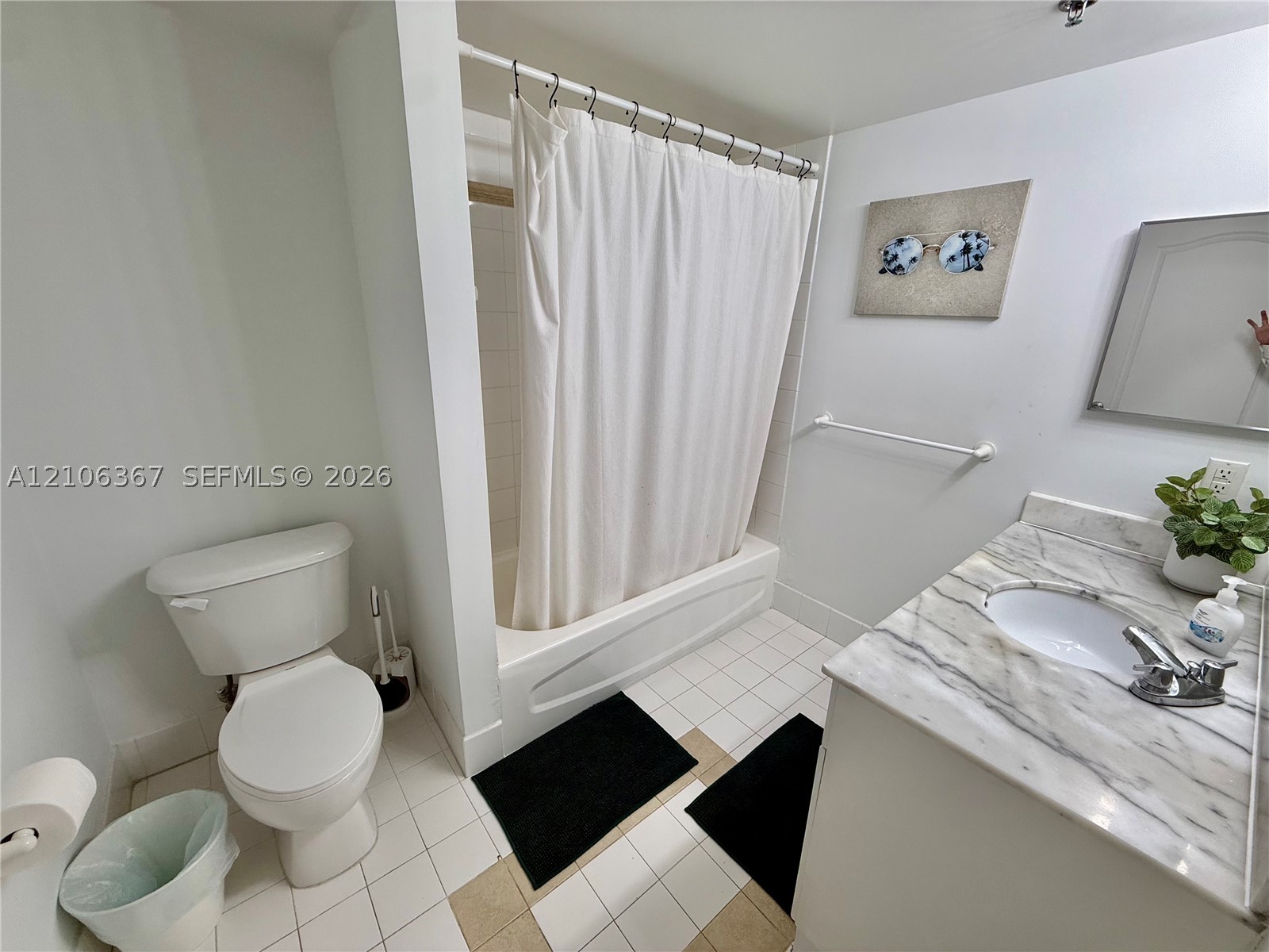 1200 Brickell Bay Dr #3505, Miami FL 33131