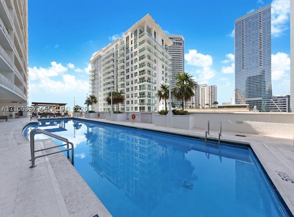 1200 Brickell Bay Dr #3505, Miami FL 33131