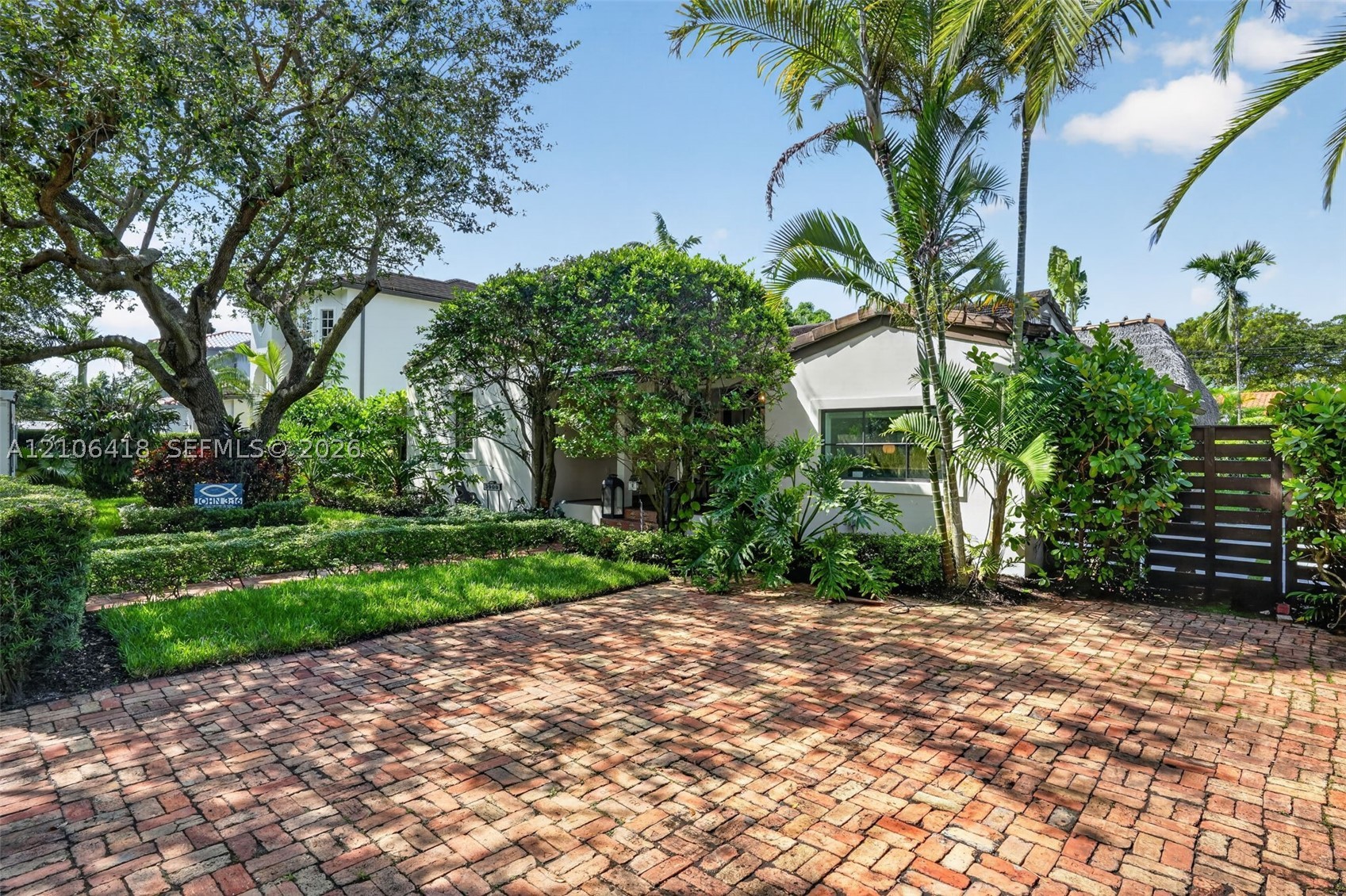 3900 SW 60th Ave, Miami FL 33155