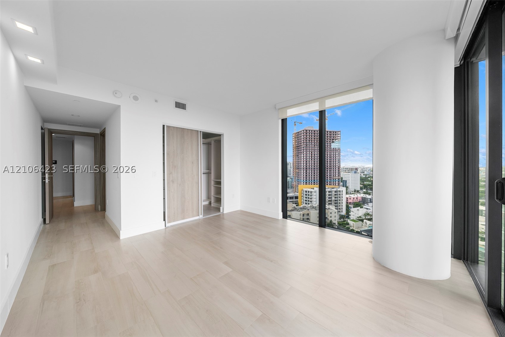 650 NE 32nd St #2201, Miami FL 33137