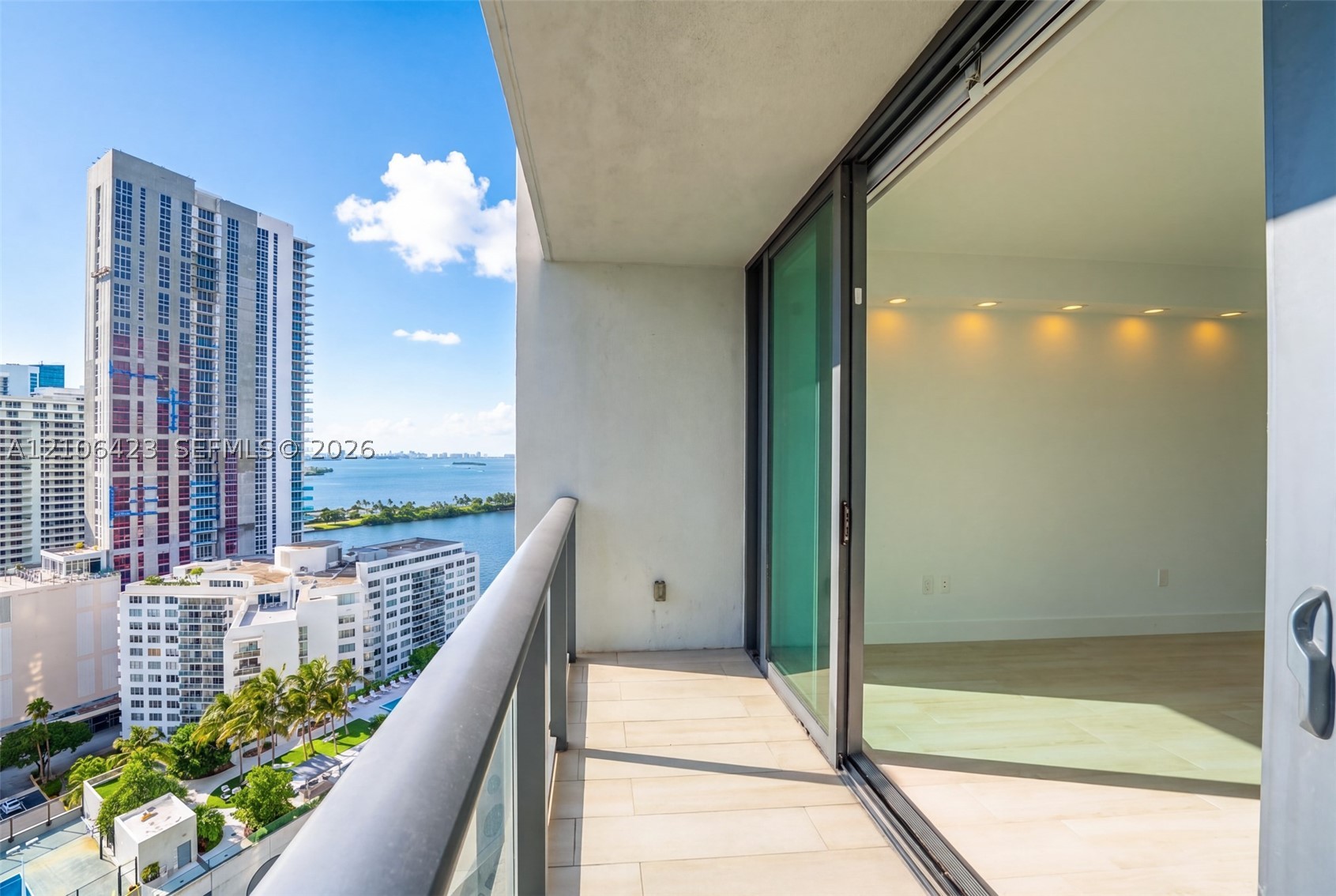 650 NE 32nd St #2201, Miami FL 33137