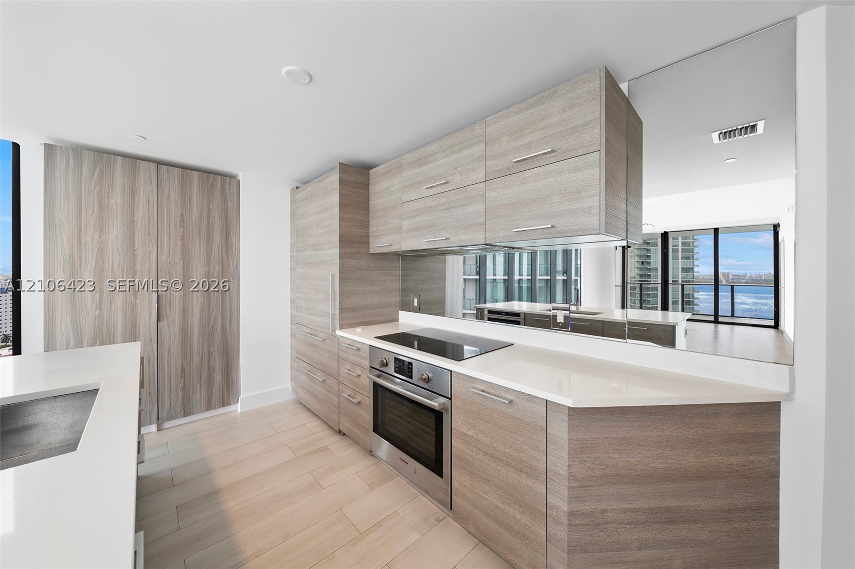 650 NE 32nd St #2201, Miami FL 33137