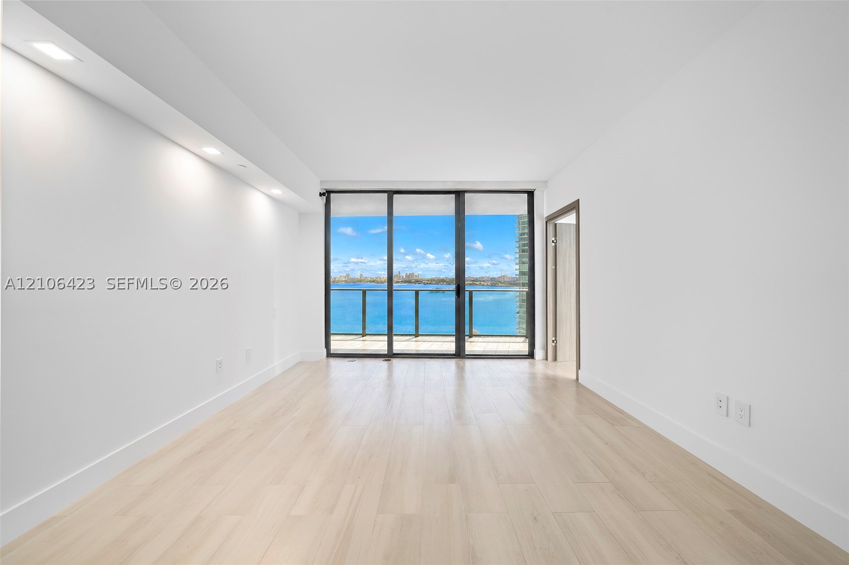 650 NE 32nd St #2201, Miami FL 33137