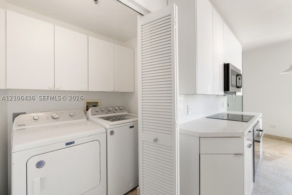 808 Brickell Key Dr #2102, Miami FL 33131
