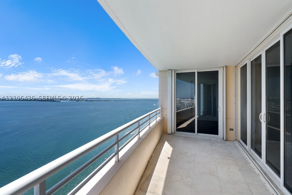 808 Brickell Key Dr #2102, Miami FL 33131