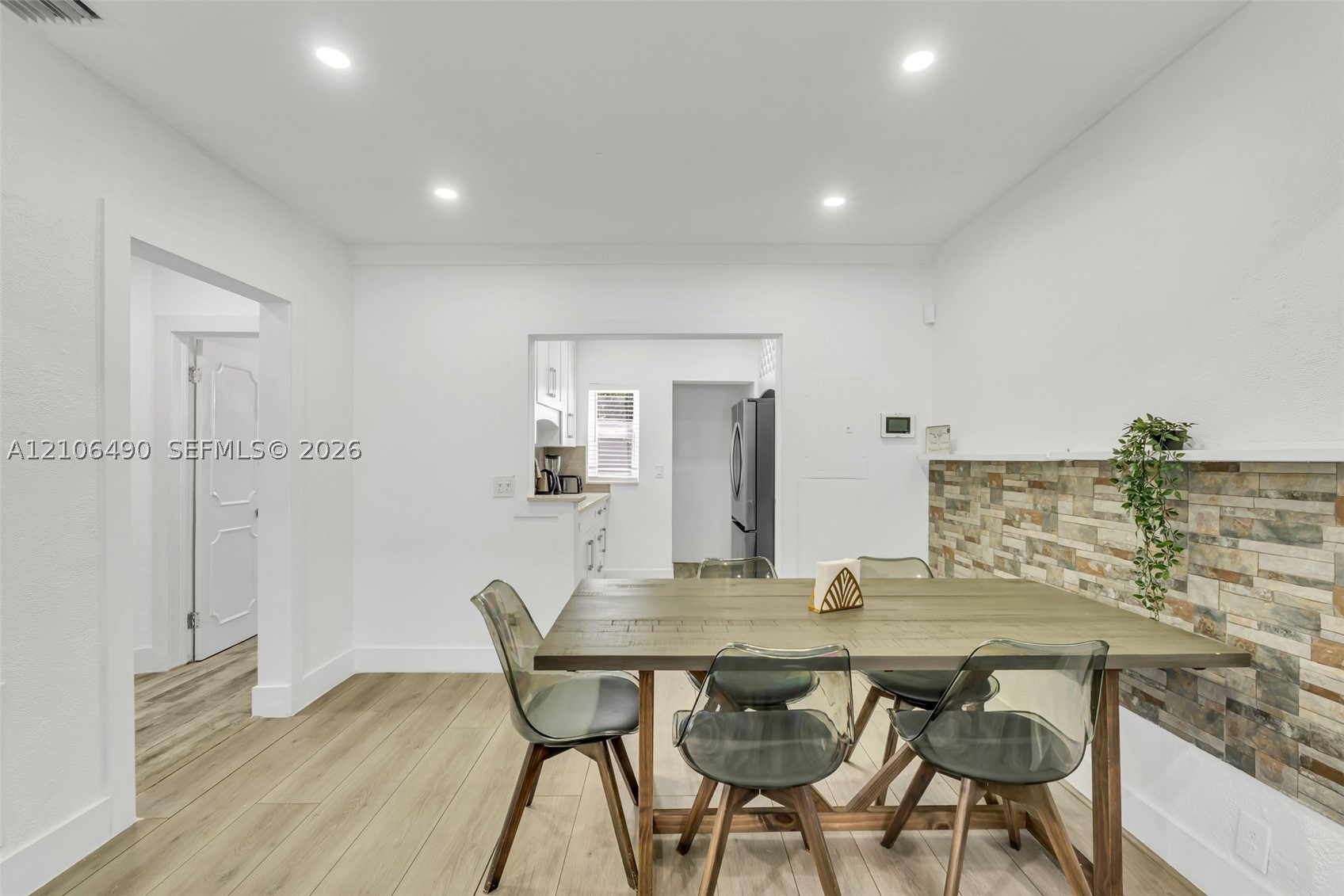 3840 NW 12th St, Miami FL 33126