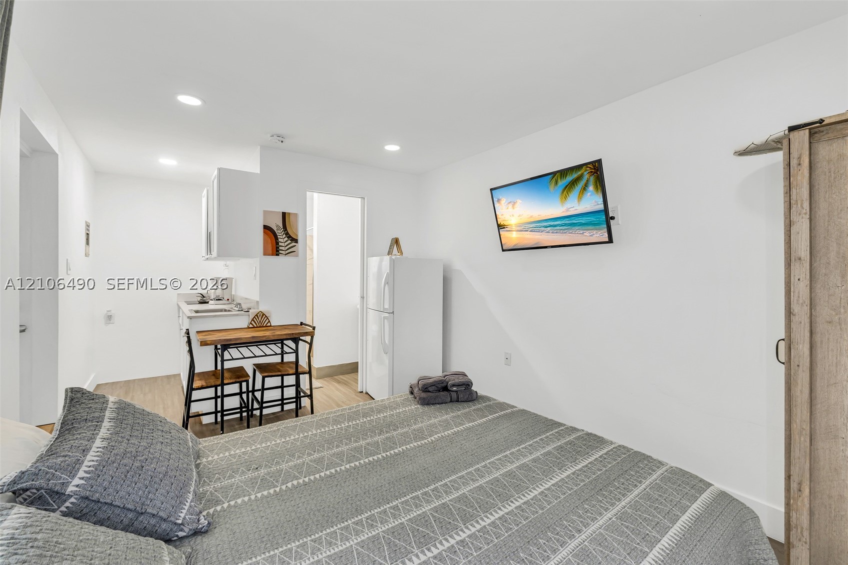 3840 NW 12th St, Miami FL 33126