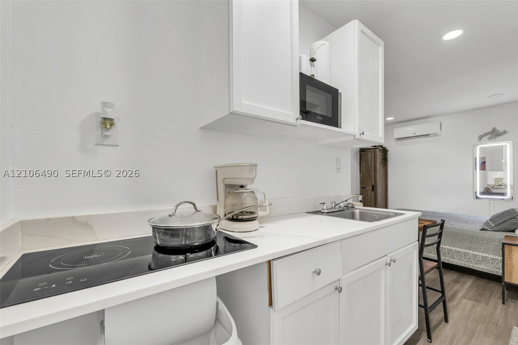 3840 NW 12th St, Miami FL 33126