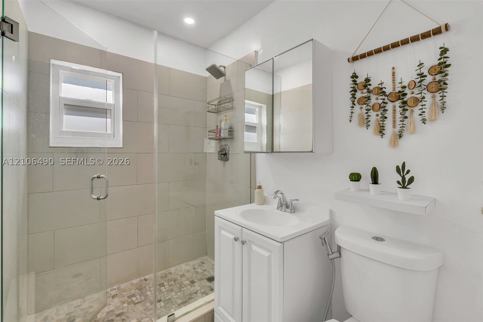 3840 NW 12th St, Miami FL 33126