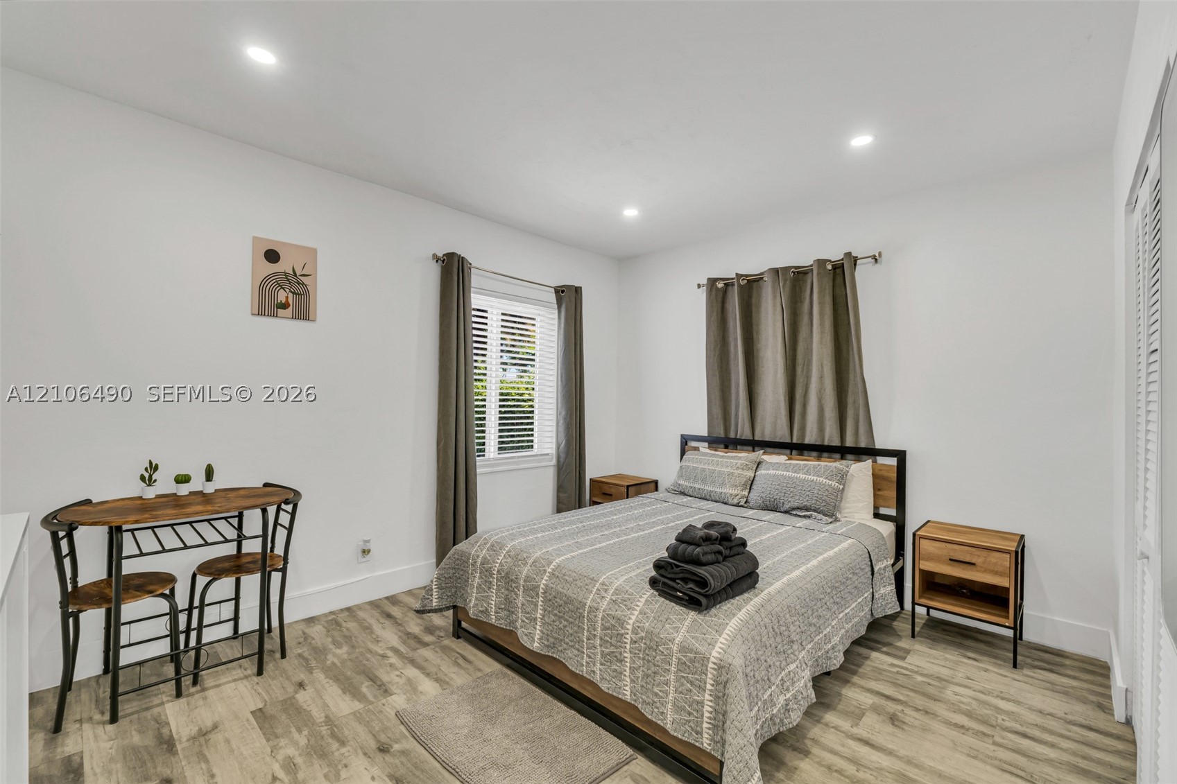 3840 NW 12th St, Miami FL 33126