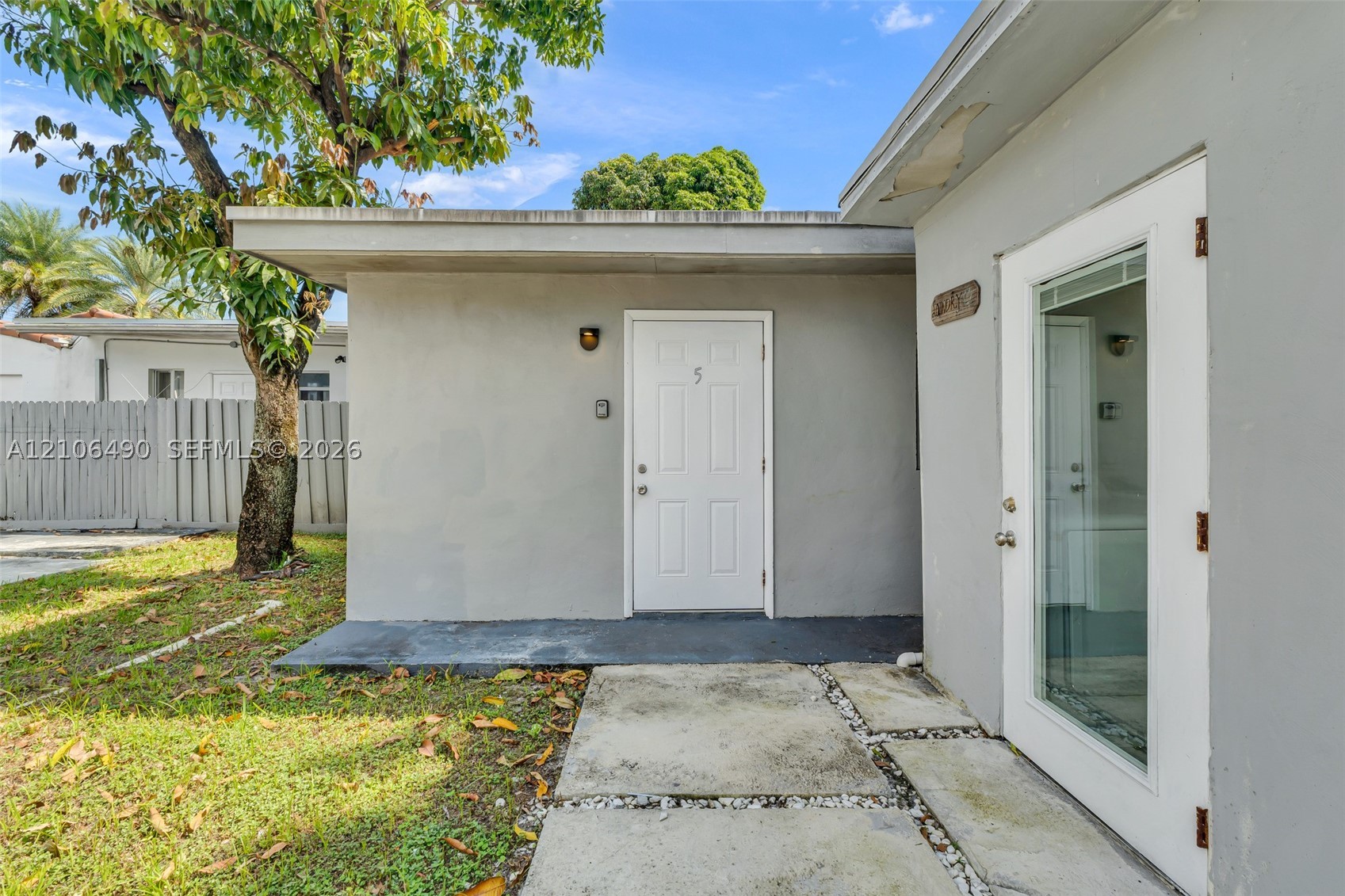 3840 NW 12th St, Miami FL 33126