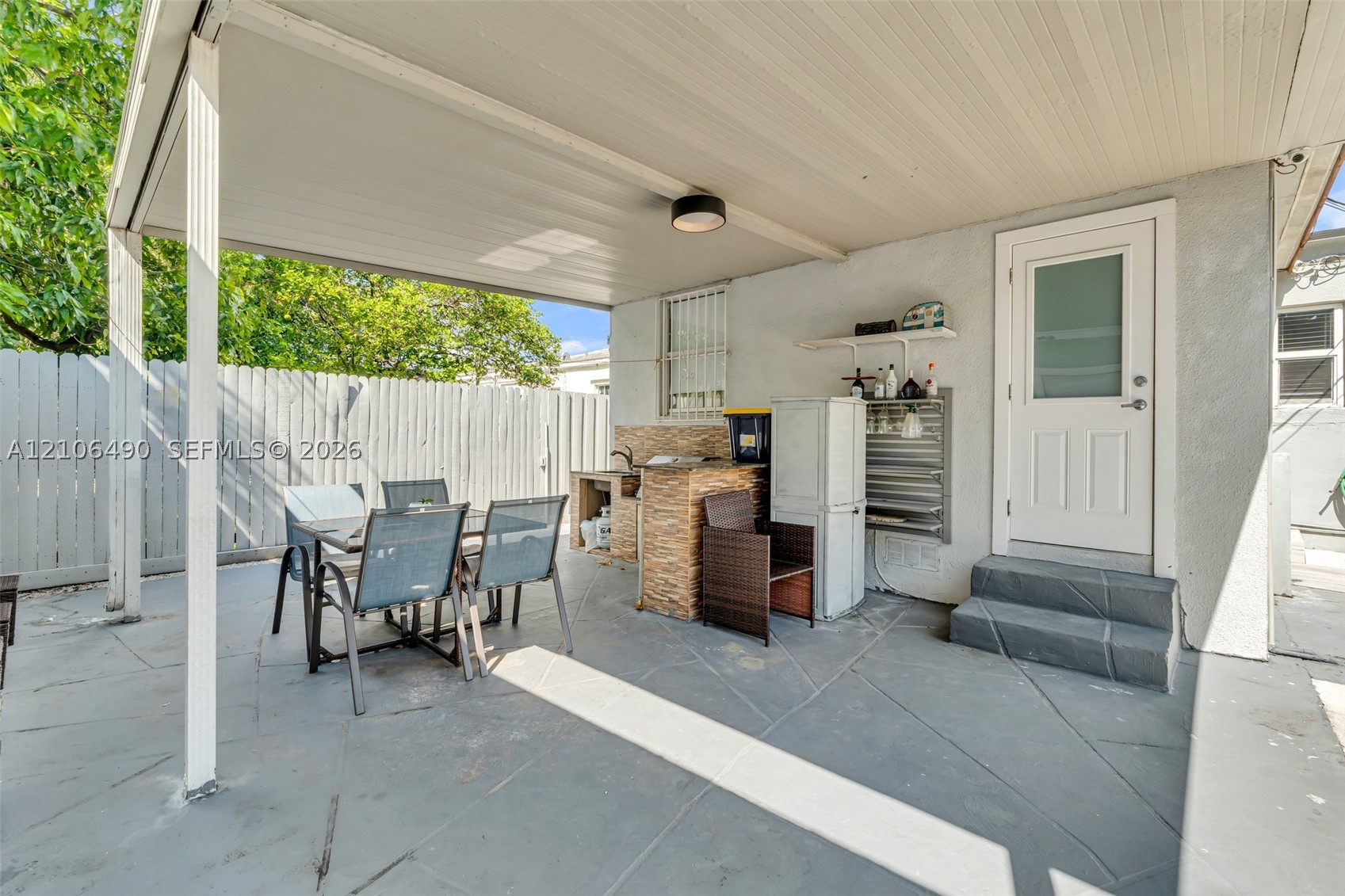 3840 NW 12th St, Miami FL 33126