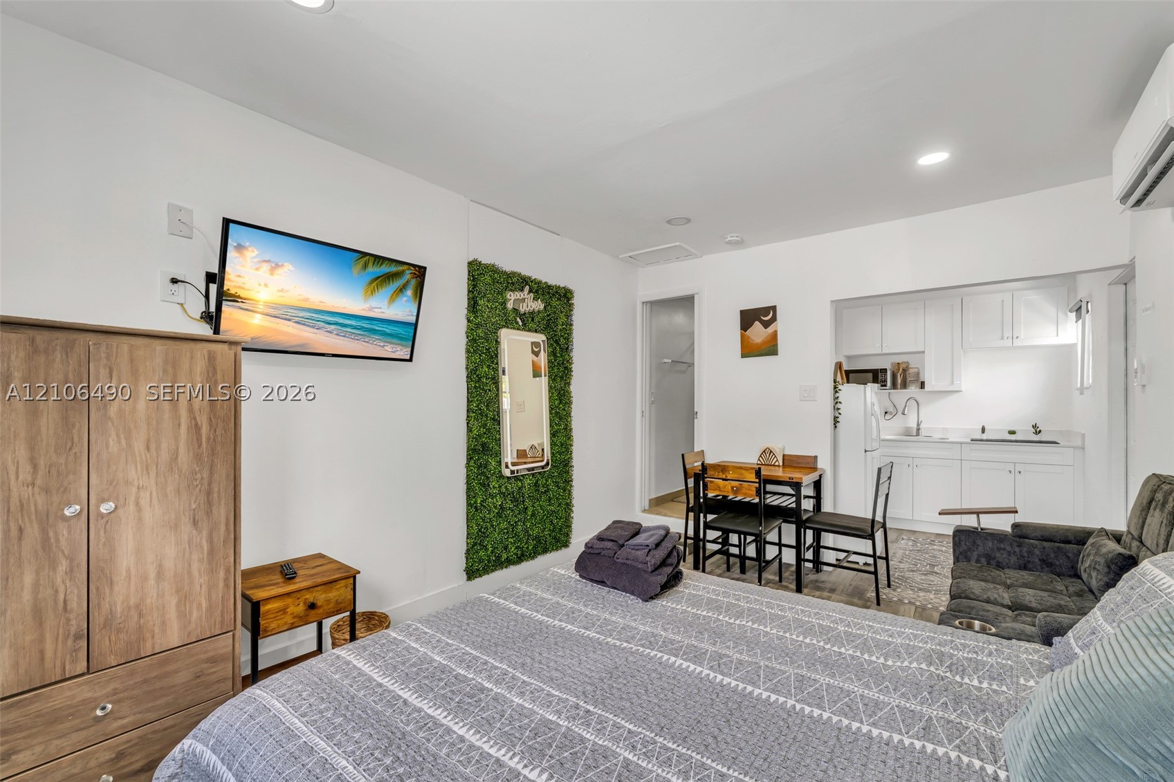 3840 NW 12th St, Miami FL 33126