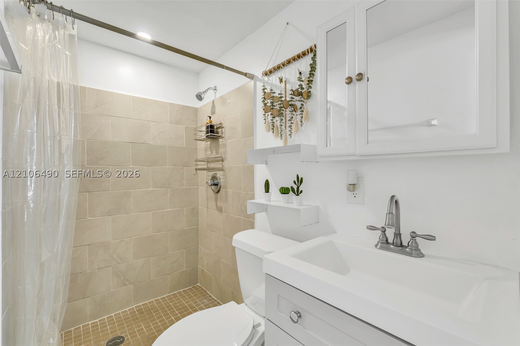 3840 NW 12th St, Miami FL 33126