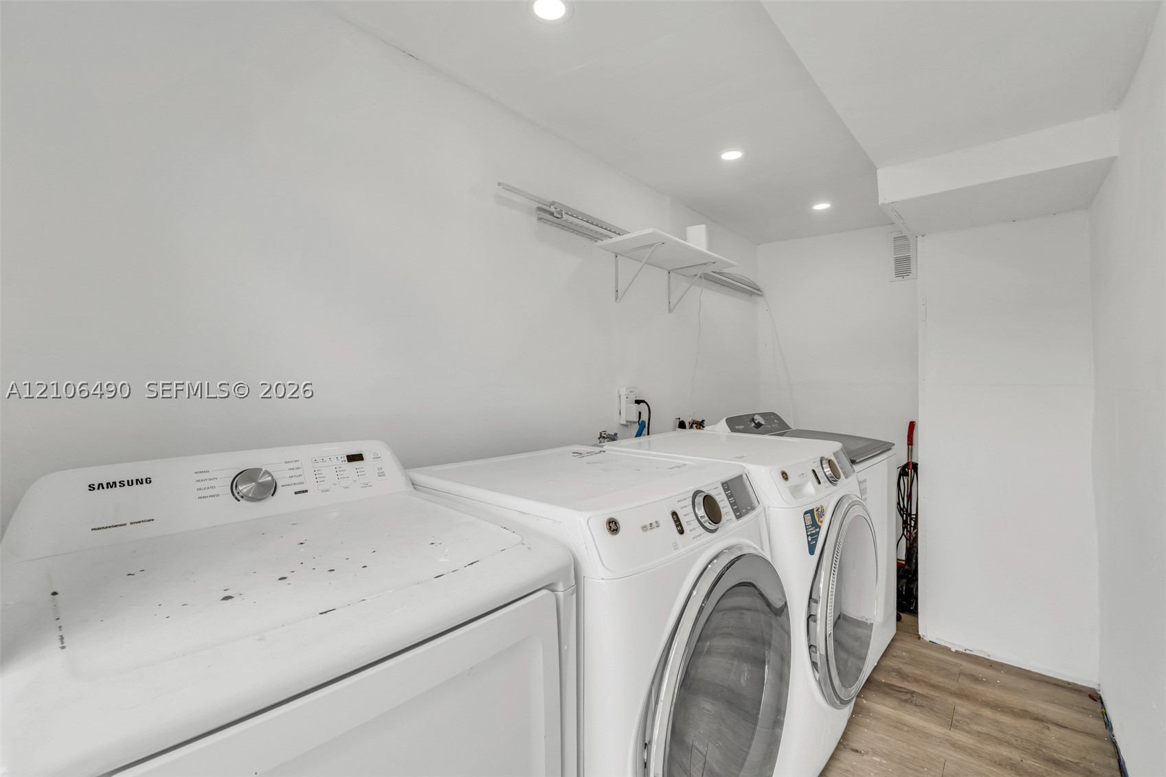 3840 NW 12th St, Miami FL 33126