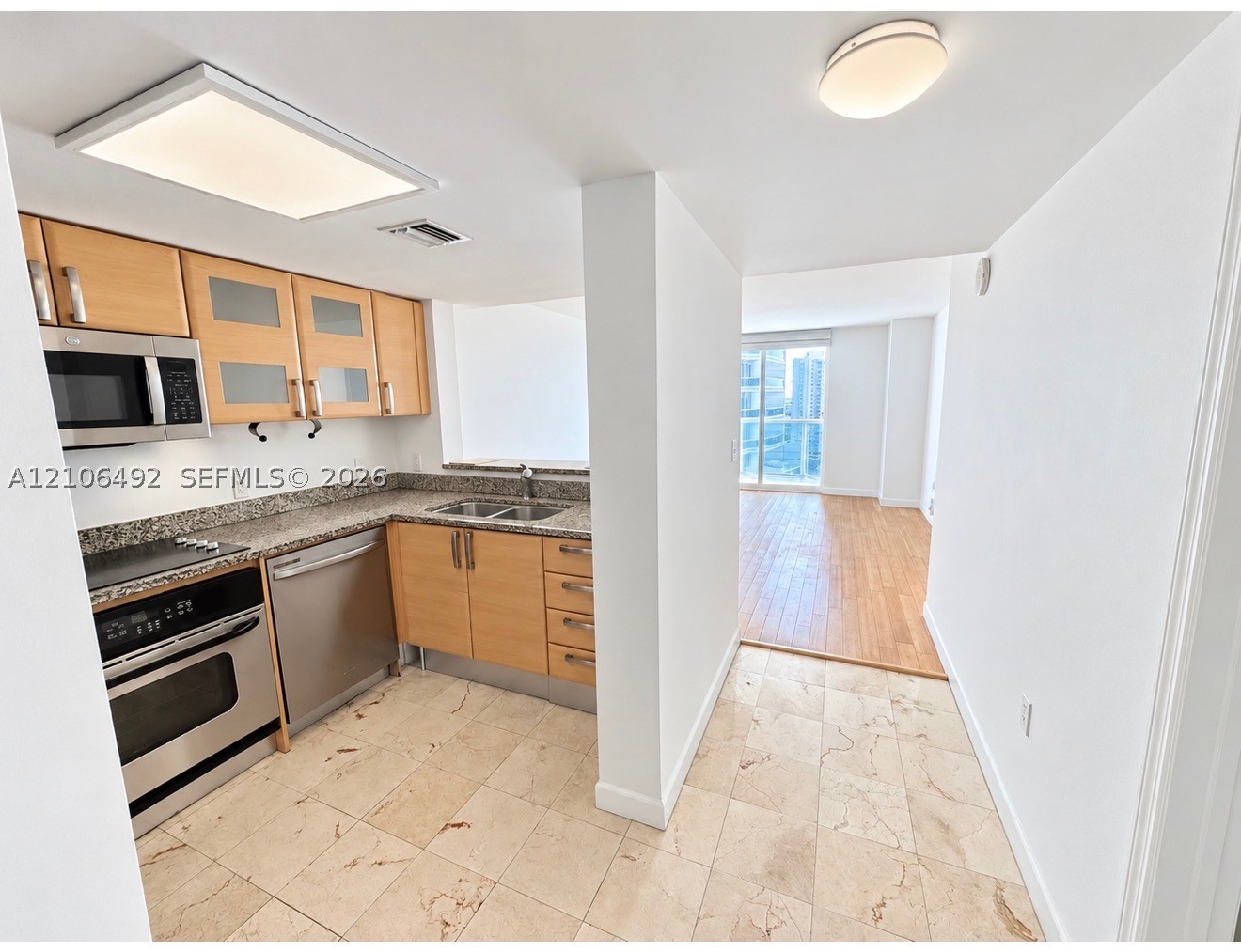 2101 Brickell Ave #1911, Miami FL 33129