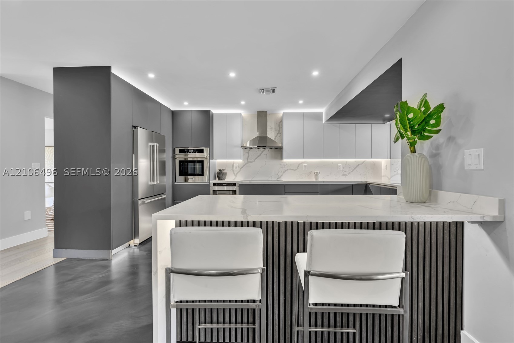 1170 Fairview Ln, Singer Island FL 33404