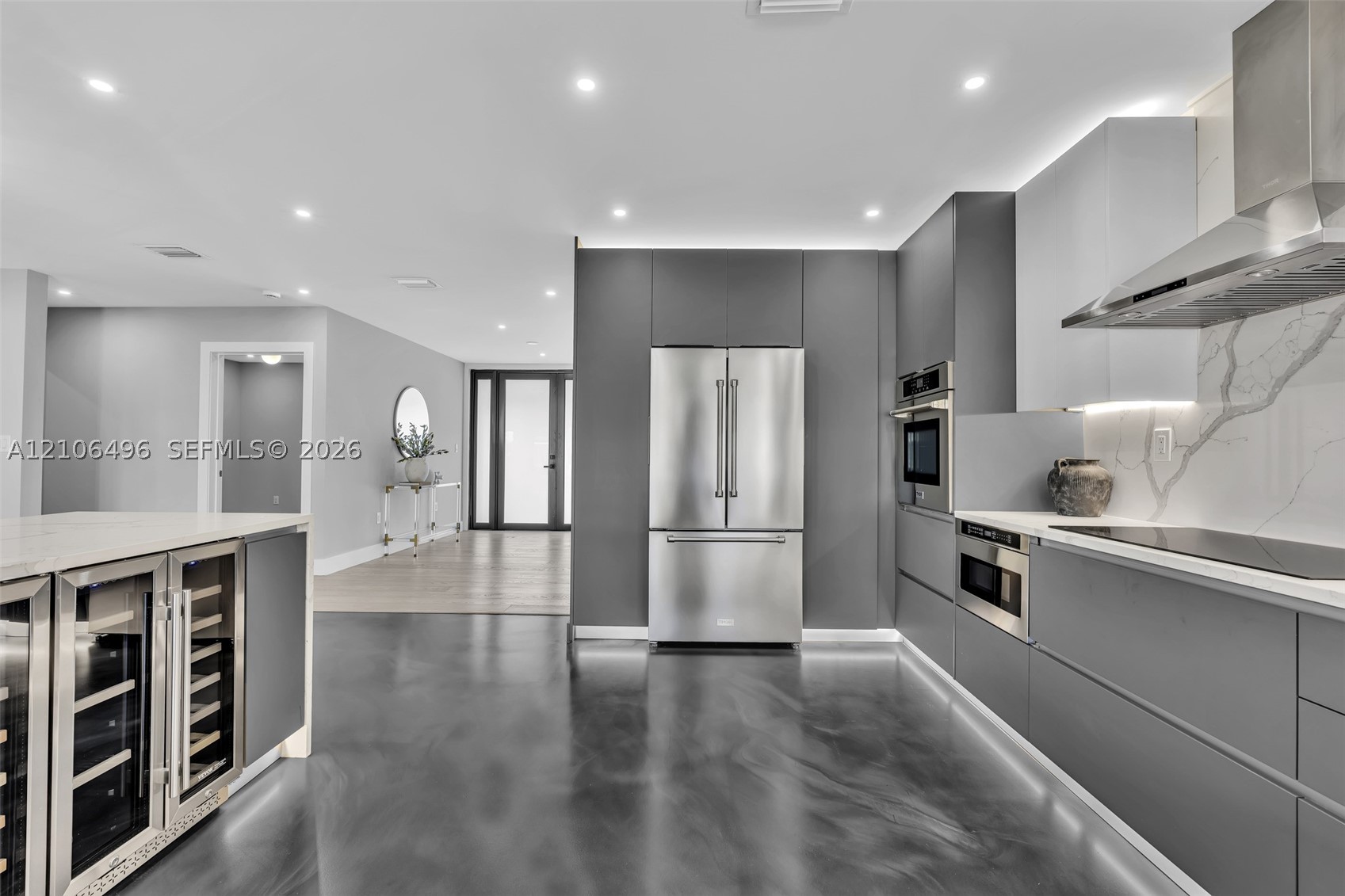 1170 Fairview Ln, Singer Island FL 33404