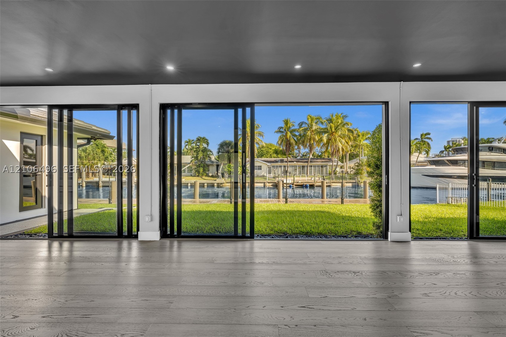 1170 Fairview Ln, Singer Island FL 33404