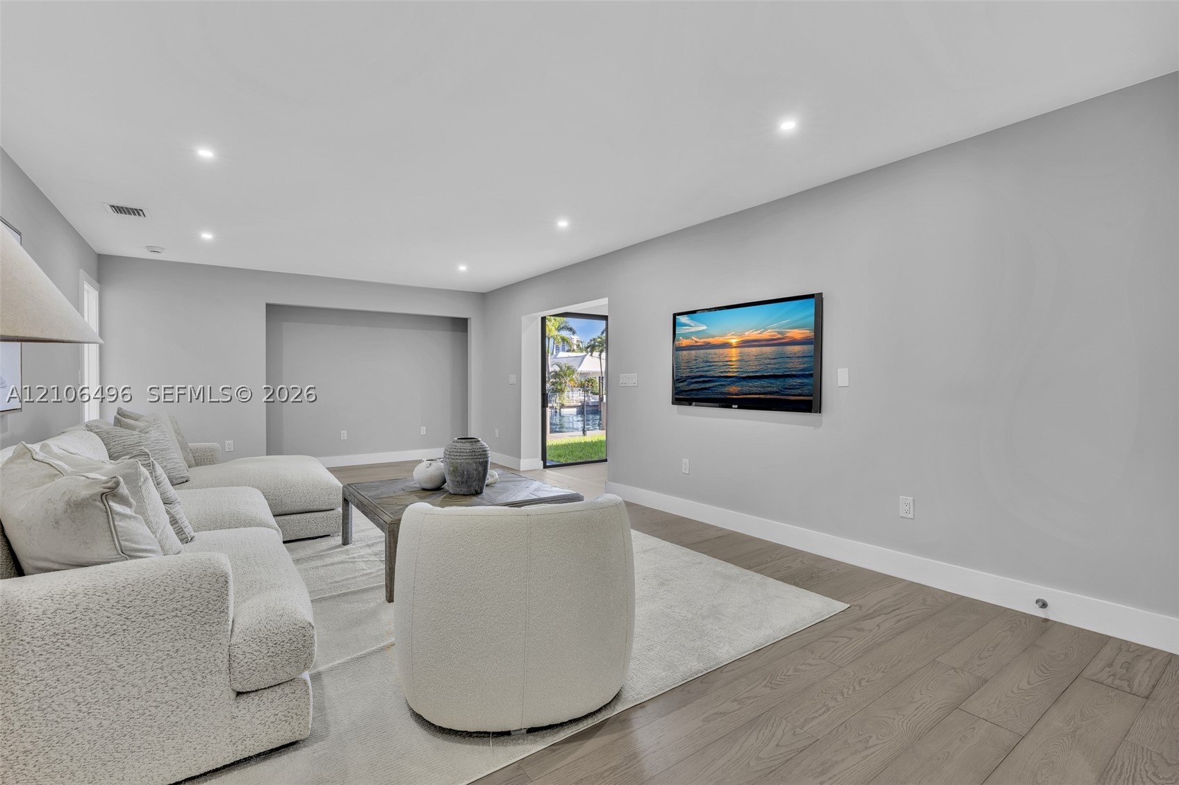 1170 Fairview Ln, Singer Island FL 33404